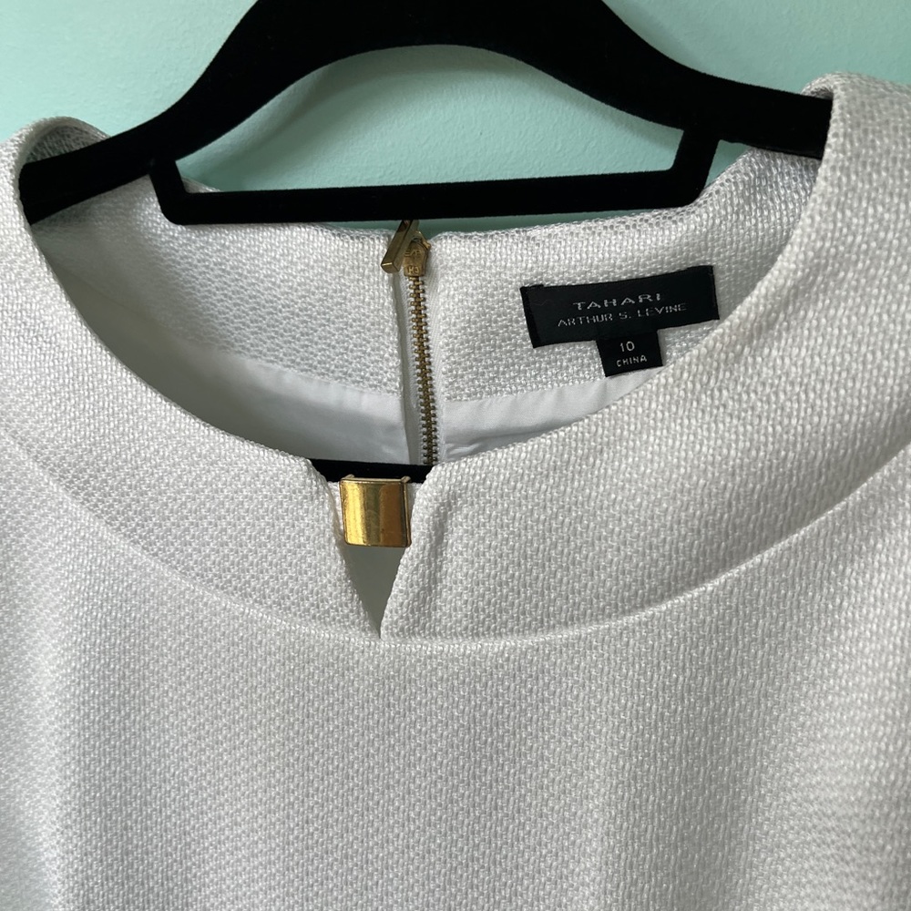 Tahari Authur S.Levine White Dress Gold Details Cap Sleeve 10 - Picture 11 of 13
